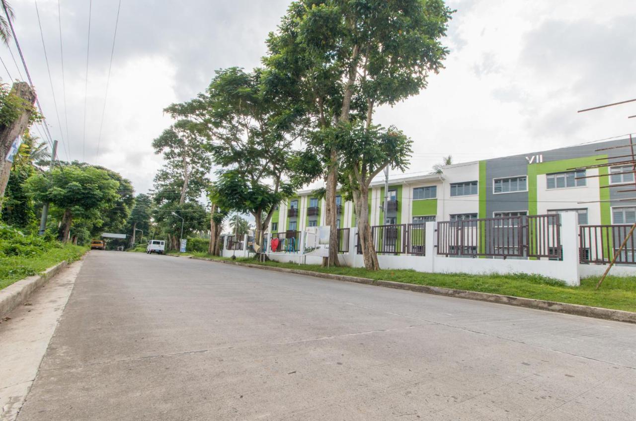 Hotel Reddoorz @ Sunfields Lipa Batangas à Lipa City Extérieur photo